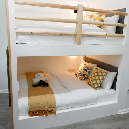 New Luxury Apartments In Central London Next To Shops, Cafes, Bars & Metro Extérieur photo