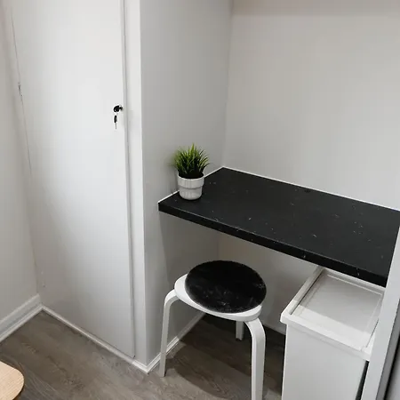 New Luxury Apartments In Central London Next To Shops, Cafes, Bars & Metro Extérieur photo