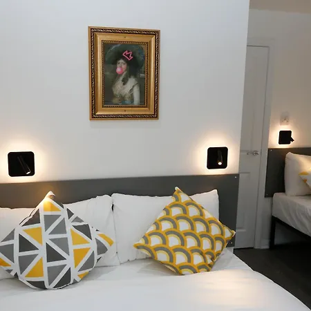 New Luxury Apartments In Central London Next To Shops, Cafes, Bars & Metro Extérieur photo