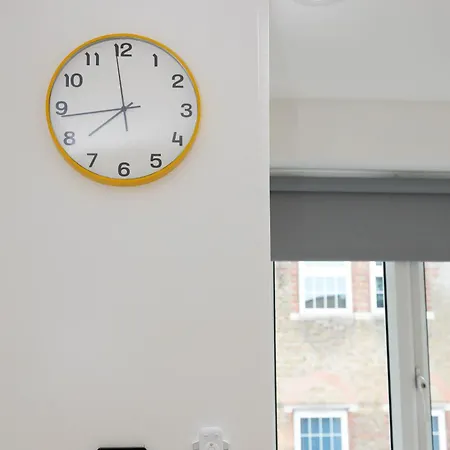 New Luxury Apartments In Central London Next To Shops, Cafes, Bars & Metro Extérieur photo