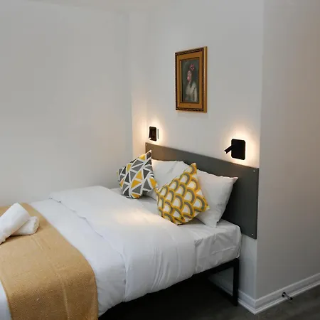 New Luxury Apartments In Central London Next To Shops, Cafes, Bars & Metro Extérieur photo