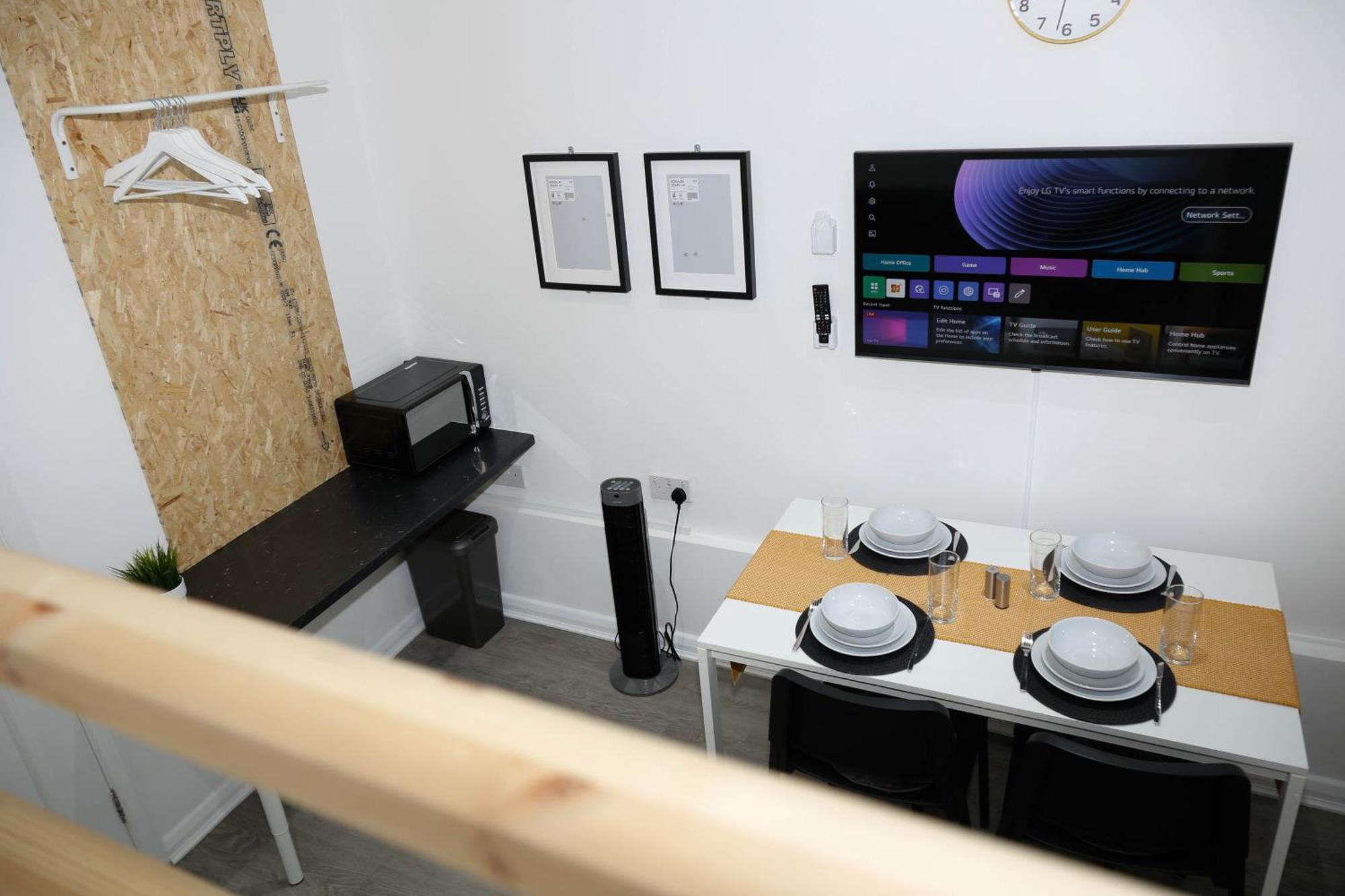 Apartment New Luxury In Next To Shops, Cafes, Bars & Metro London