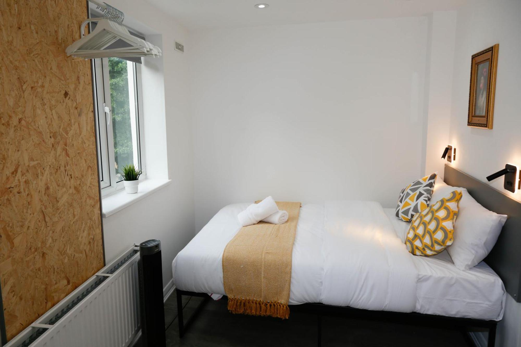 Apartment New Luxury In Next To Shops, Cafes, Bars & Metro *